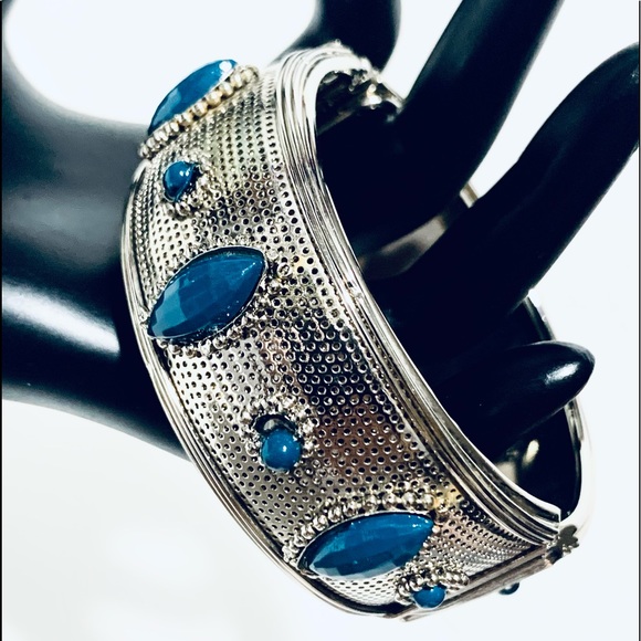 Boho Hinged Bangle Bracelet - Picture 4 of 6